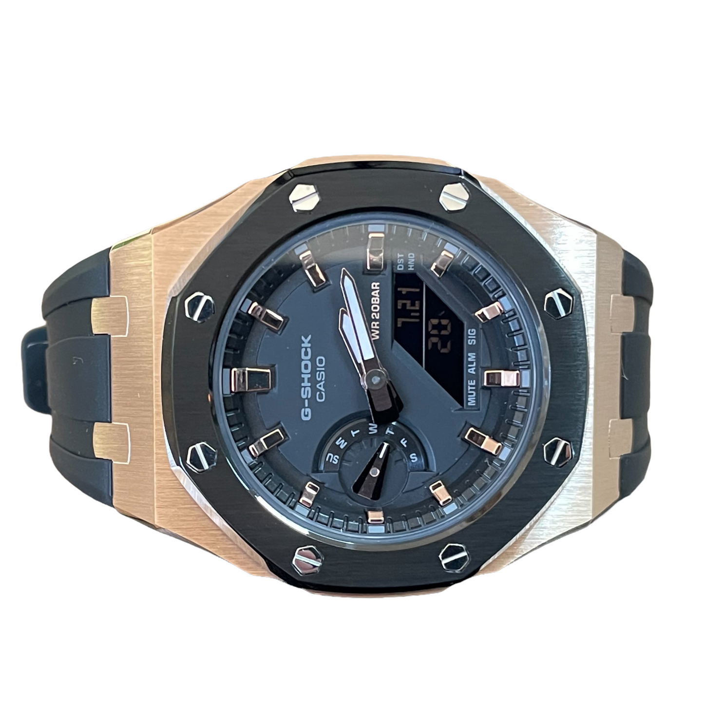 CasiOak GMA-S2100-1A 42mm rose/black & black rubber strap